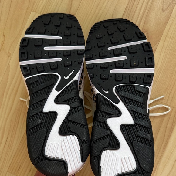 Nike Women's White and Leopard Print Sneakers - Picture 4 of 4